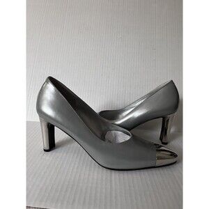 St. John Pandora Silver Leather Pumps Shoe Size 6.5 NWT